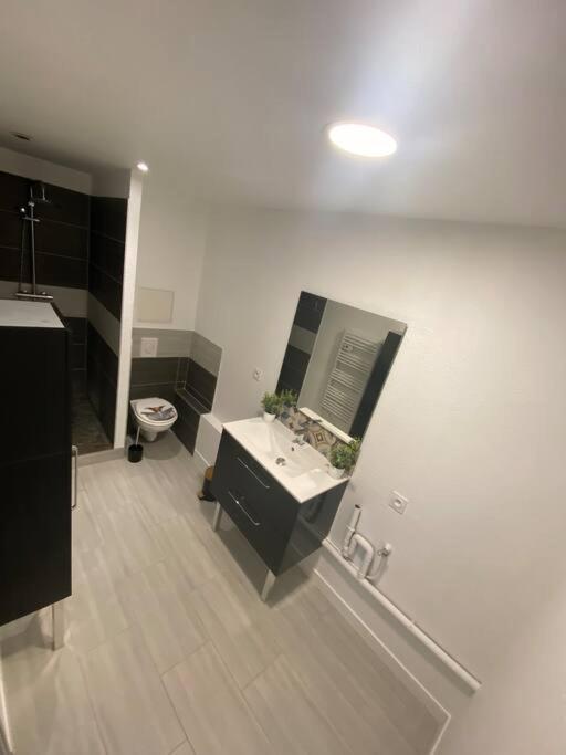 Appartement T2 Centre Ville Дол Екстериор снимка